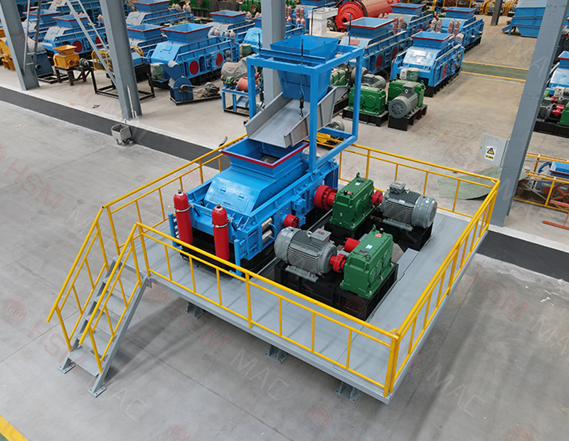 處理鋁礬土用液壓對輥制砂機(jī)出料穩(wěn)在1-5mm,干濕都可